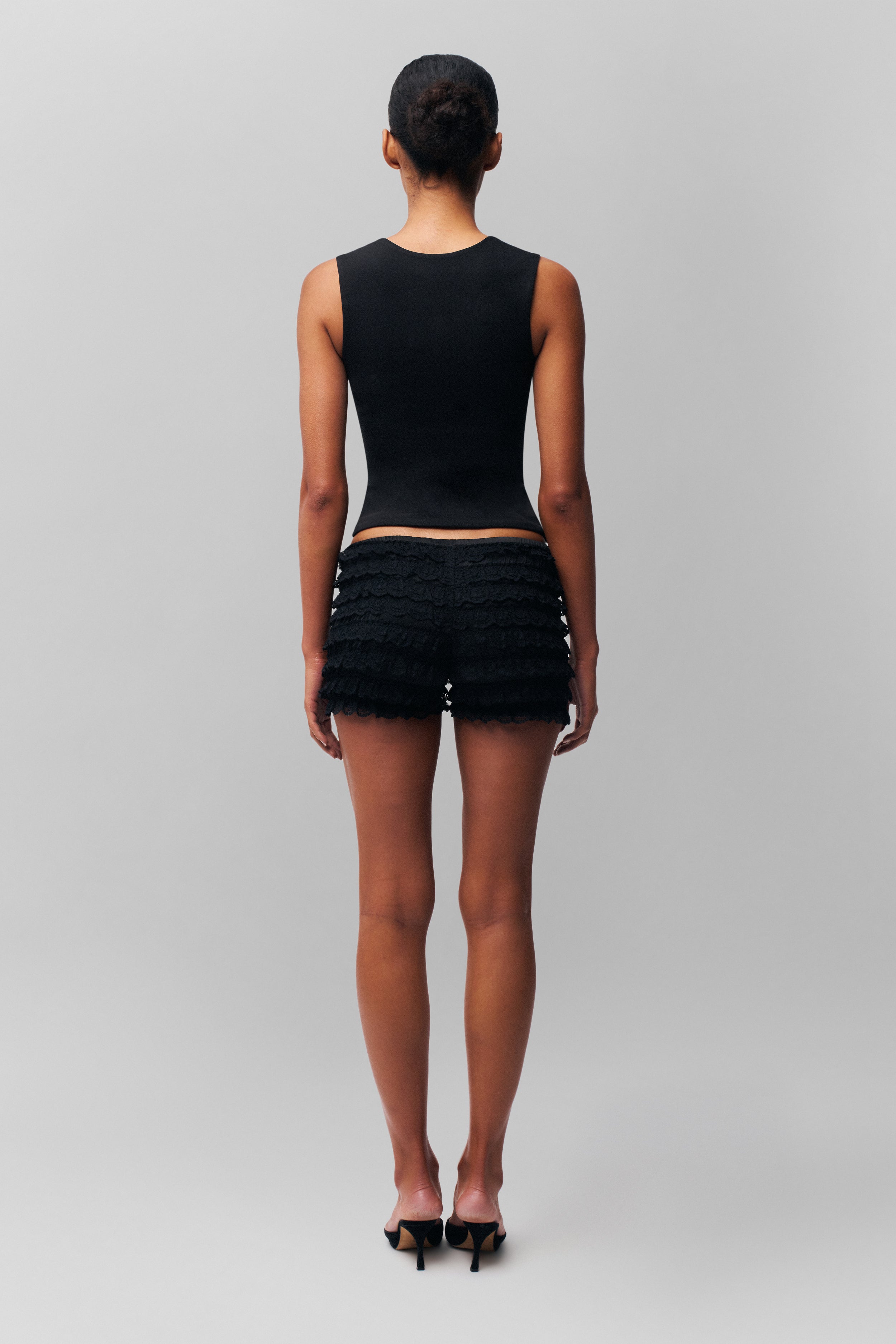 Ruffle Hot Short in Black