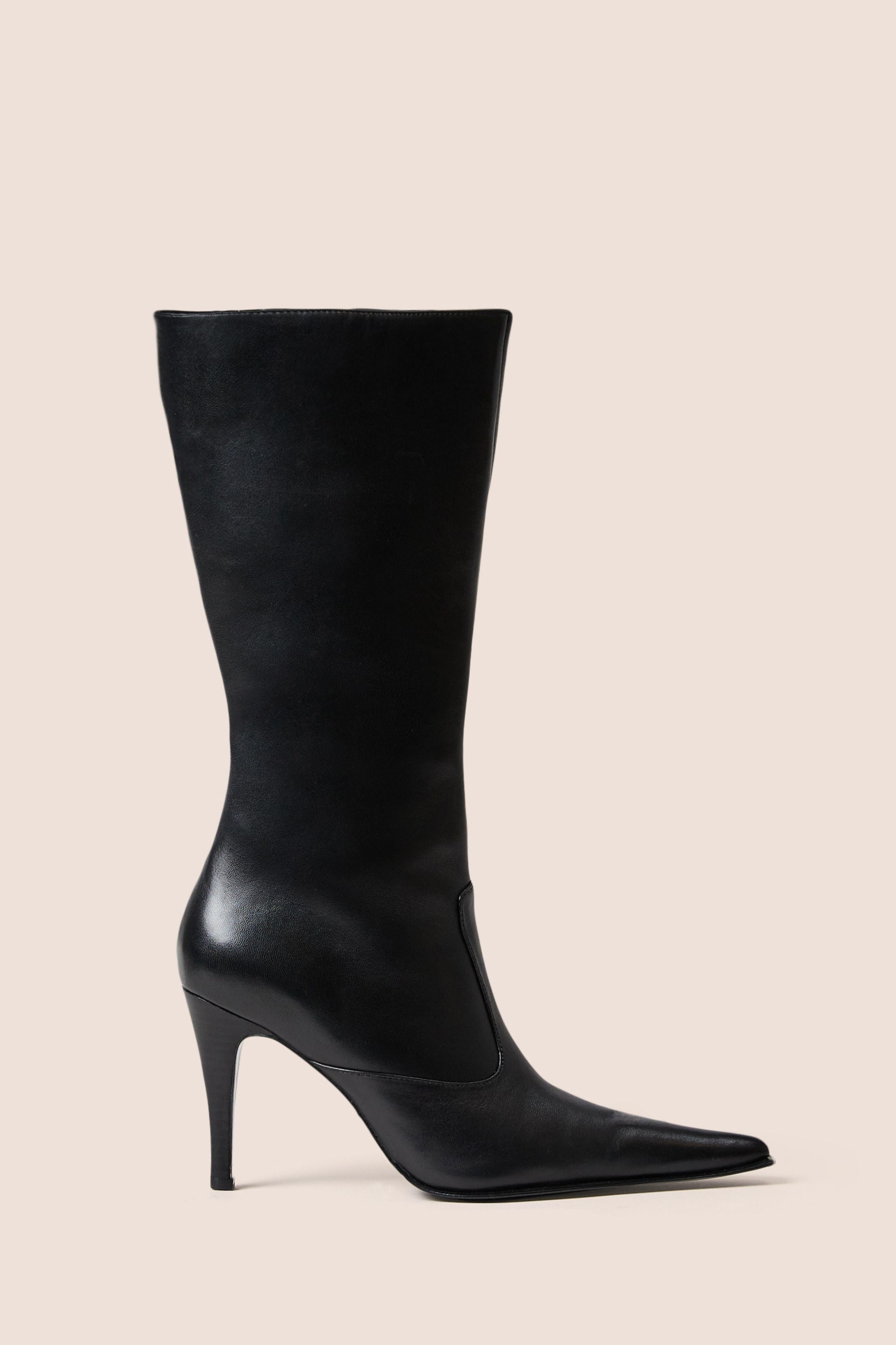 The Bobby Boot