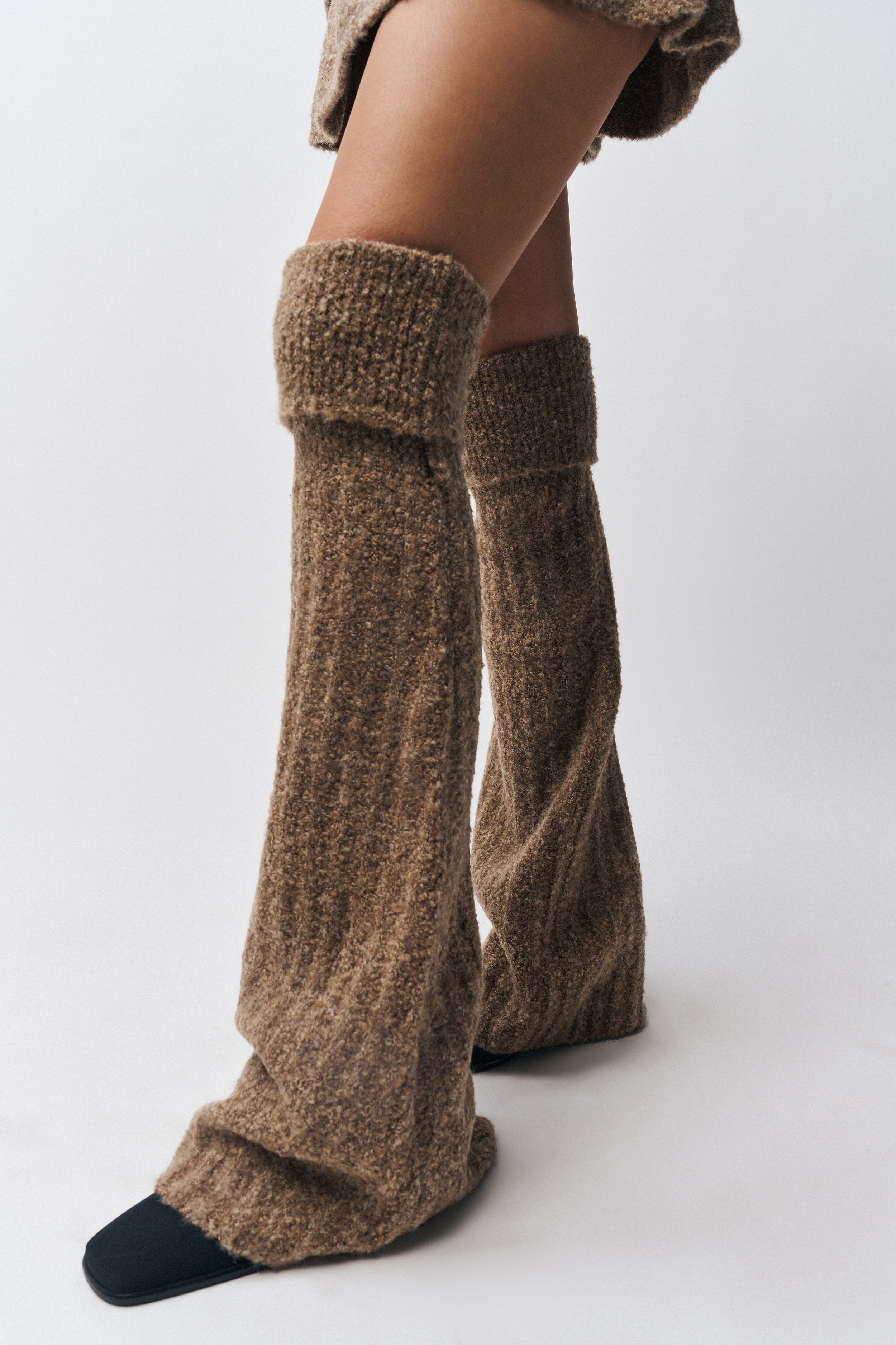 Leg Warmer in Brown